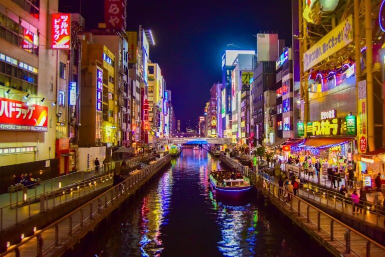 Osaka Dotonbori neon ışıkları