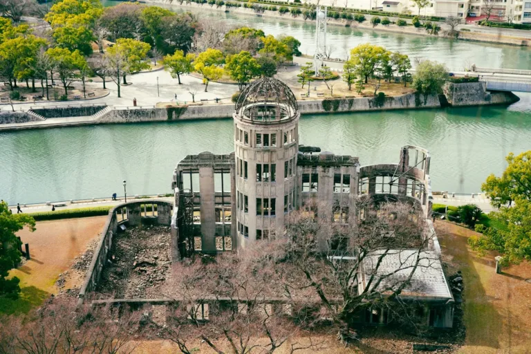 Hiroshima Orizuru Kulesi