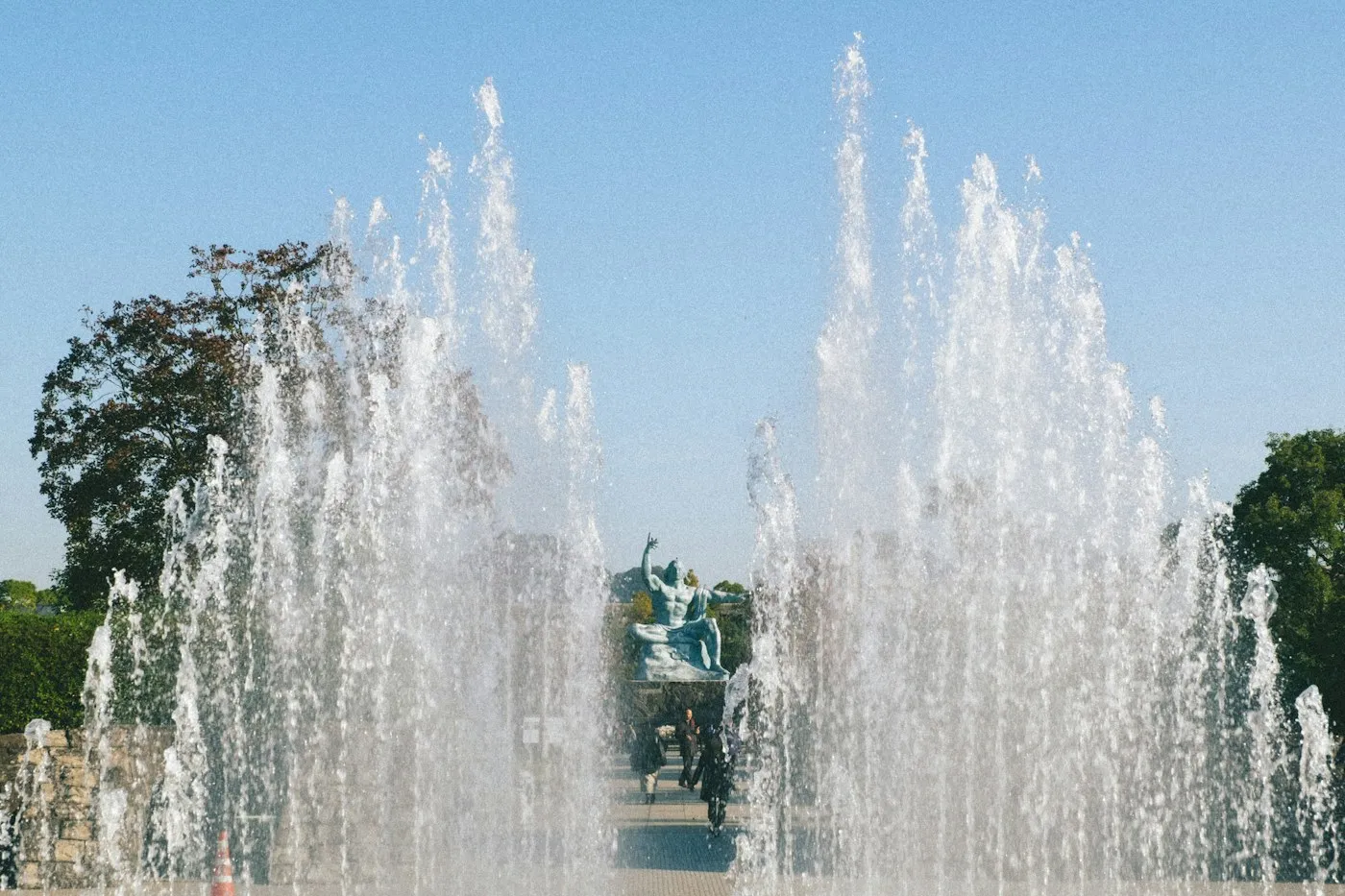 Çeşmeler ve heykel